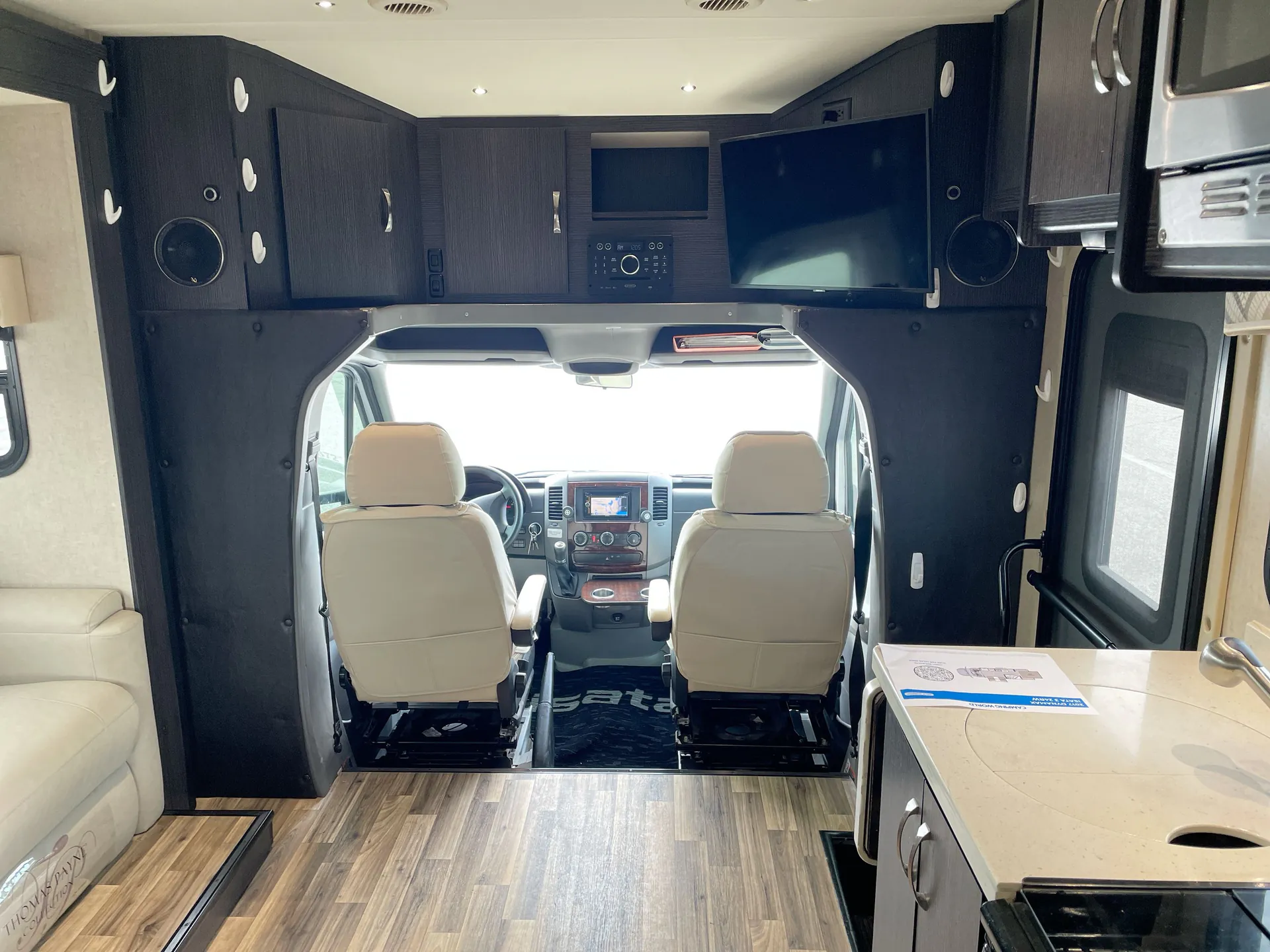 2017 Dynamax Corp Isata 3 24RW — living area main