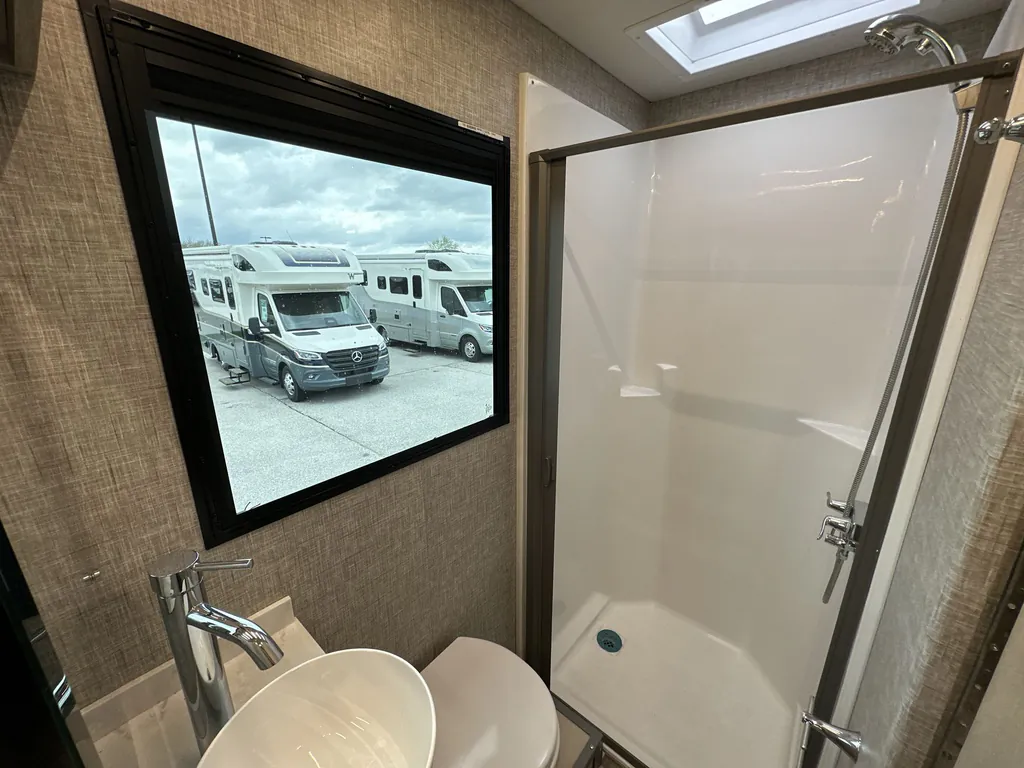 2026 Tiffin Wayfarer 25 XPW, Photos photo 4