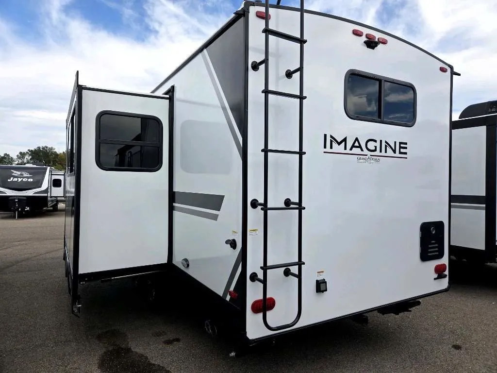 2026 Grand Design Imagine 2300MK - Photo 4