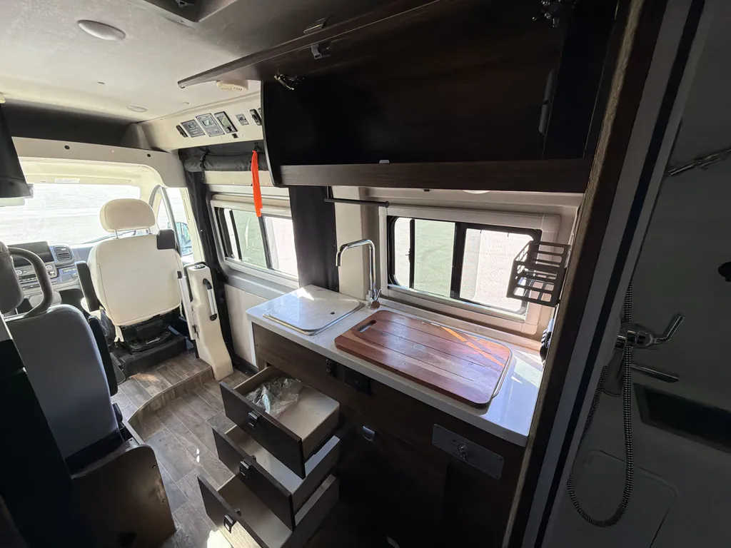 2023 Winnebago Travato 59G, Photos photo 10