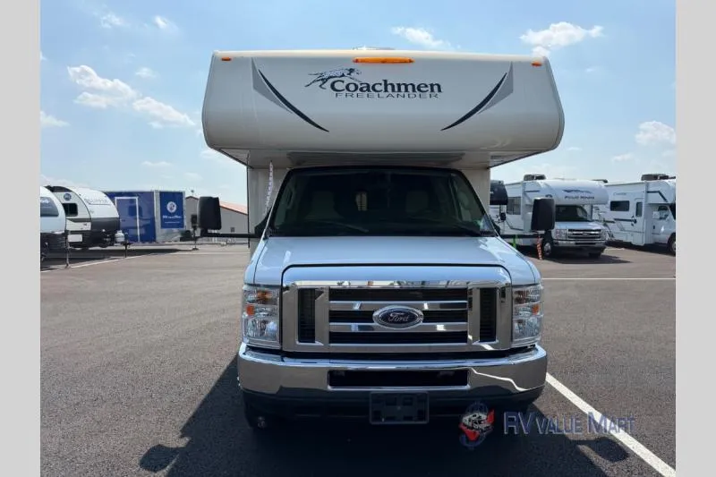 2018 Coachmen Freelander 27QB - Photo 3