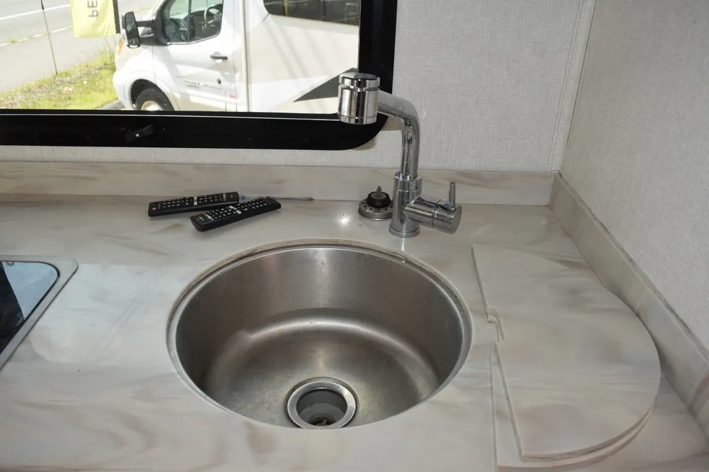 2019 Tiffin Wayfarer 25 QW, Photos photo 19