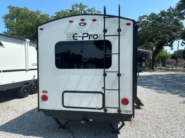 2023 Forest River FLAGSTAFF E-PRO 15TB 15TB - Photo 3