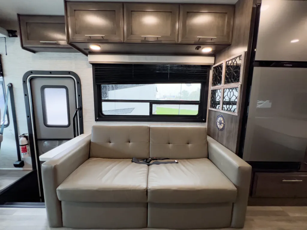 2025 Entegra Coach Vision 27A, Photos photo 14