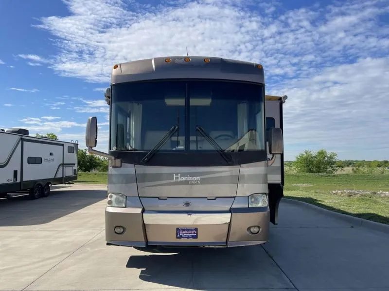 2005 Winnebago Horizon 36RD - Photo 3