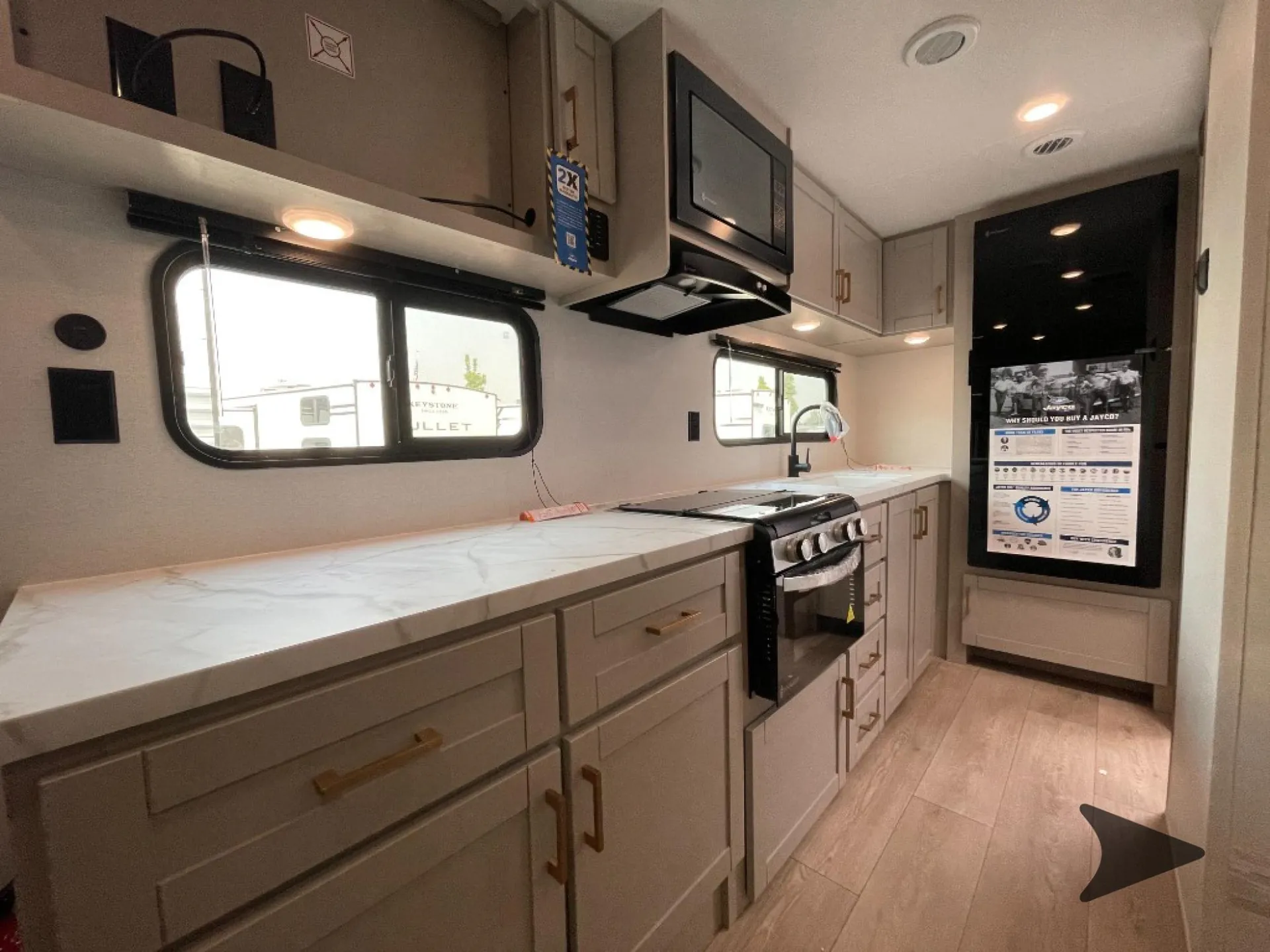 2027 Jayco Jay Flight 200MKSW - Photo 4