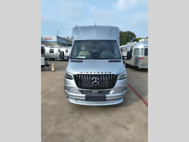 2026 Airstream Atlas TOMMY BAHAMA - Photo 2