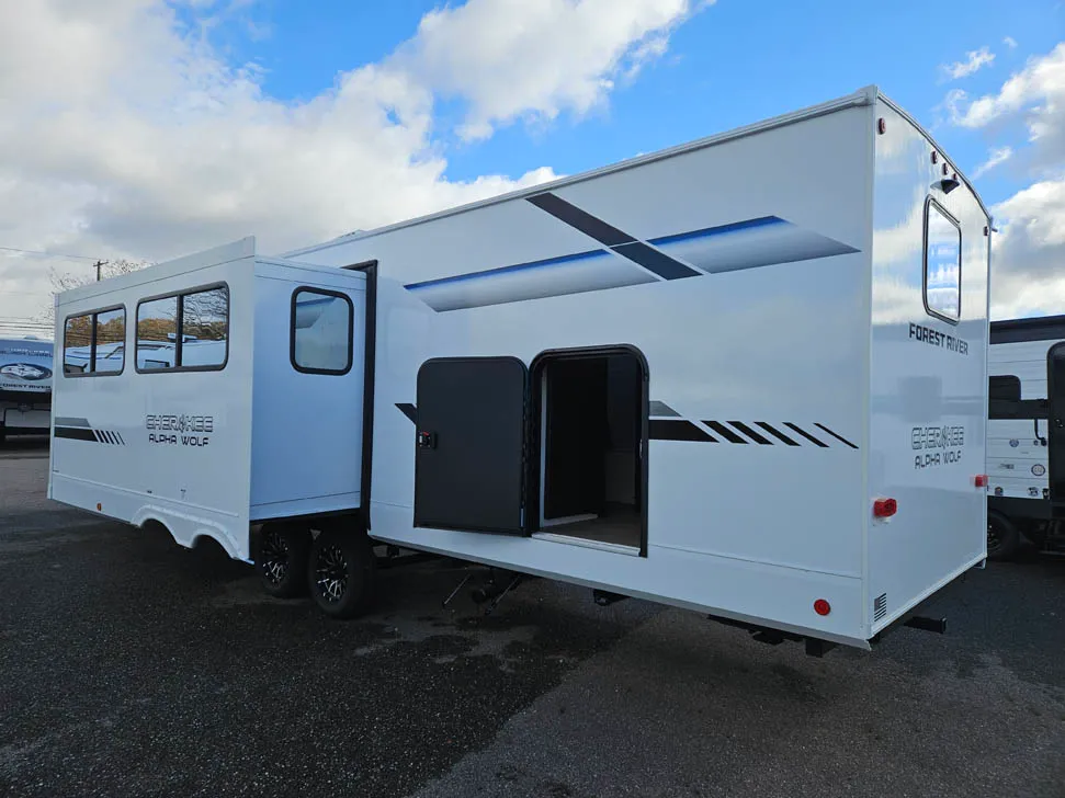 2026 Forest River Cherokee Alpha Wolf 29TB, Photos photo 4