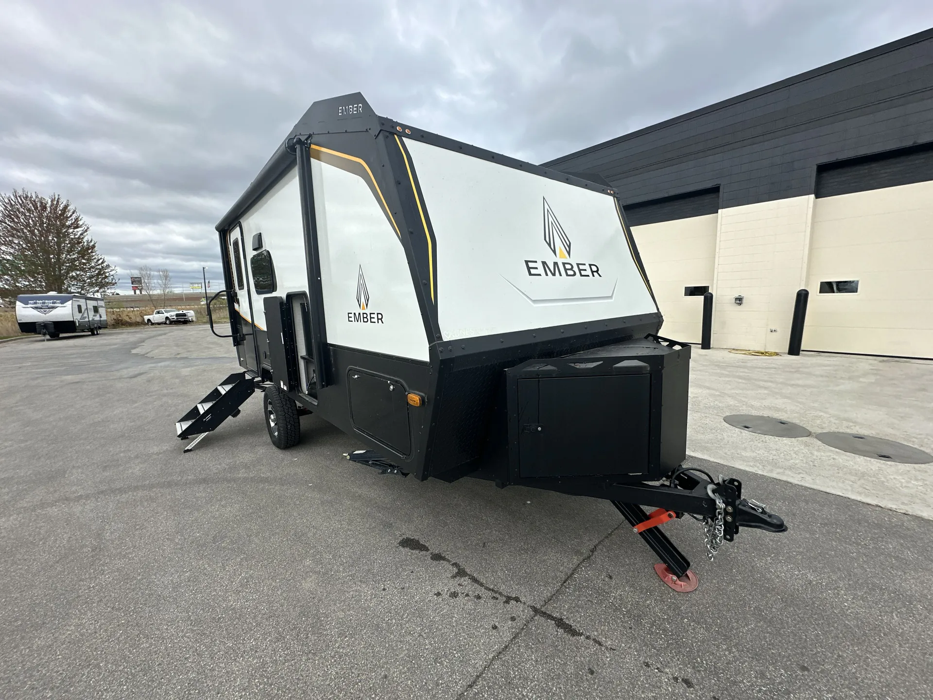 2022 Ember RV Overland 171FB - Photo 2