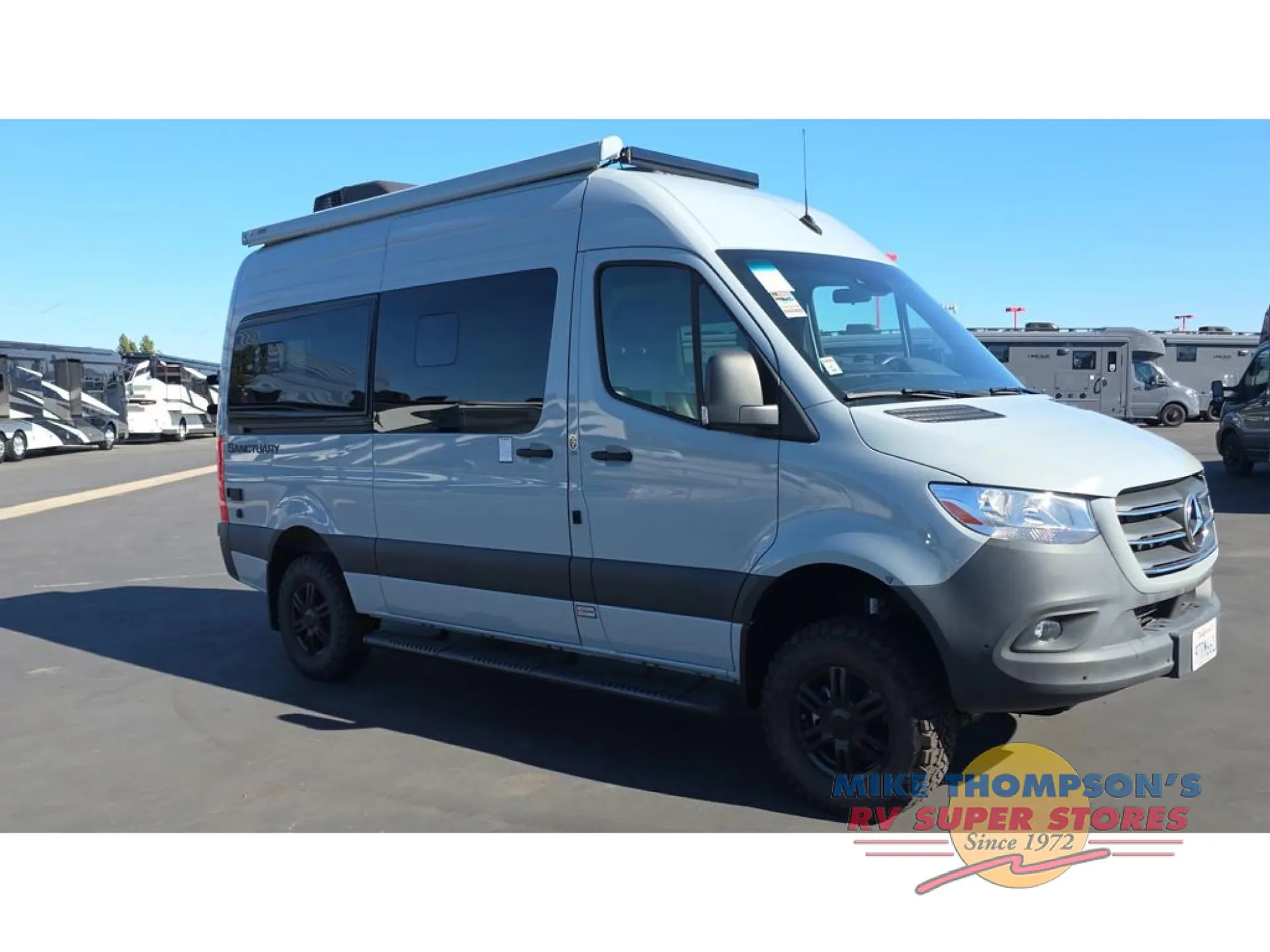 2025 Thor Motor Coach Sanctuary 19M - Photo 3