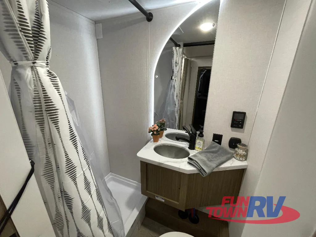 2026 Forest River Wildwood FSX 180ICE, Photos photo 10