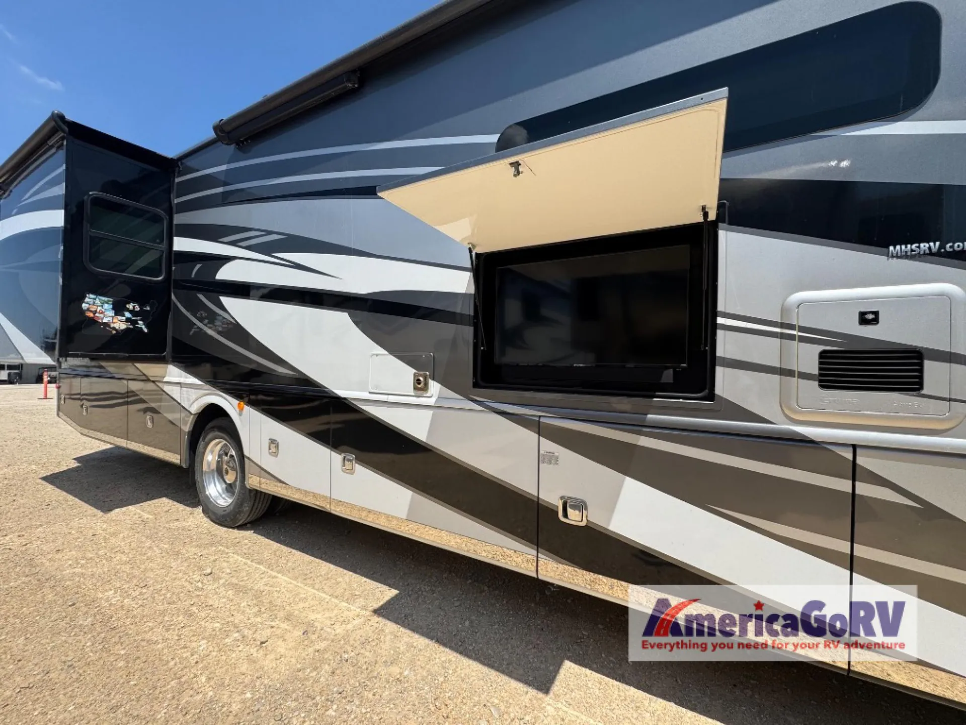 2021 Fleetwood Southwind 37F - Photo 4