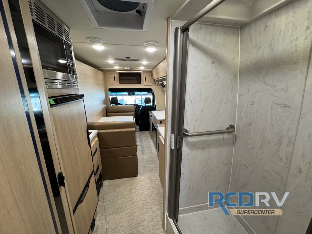 2025 Chinook RV Summit EB, Photos photo 9