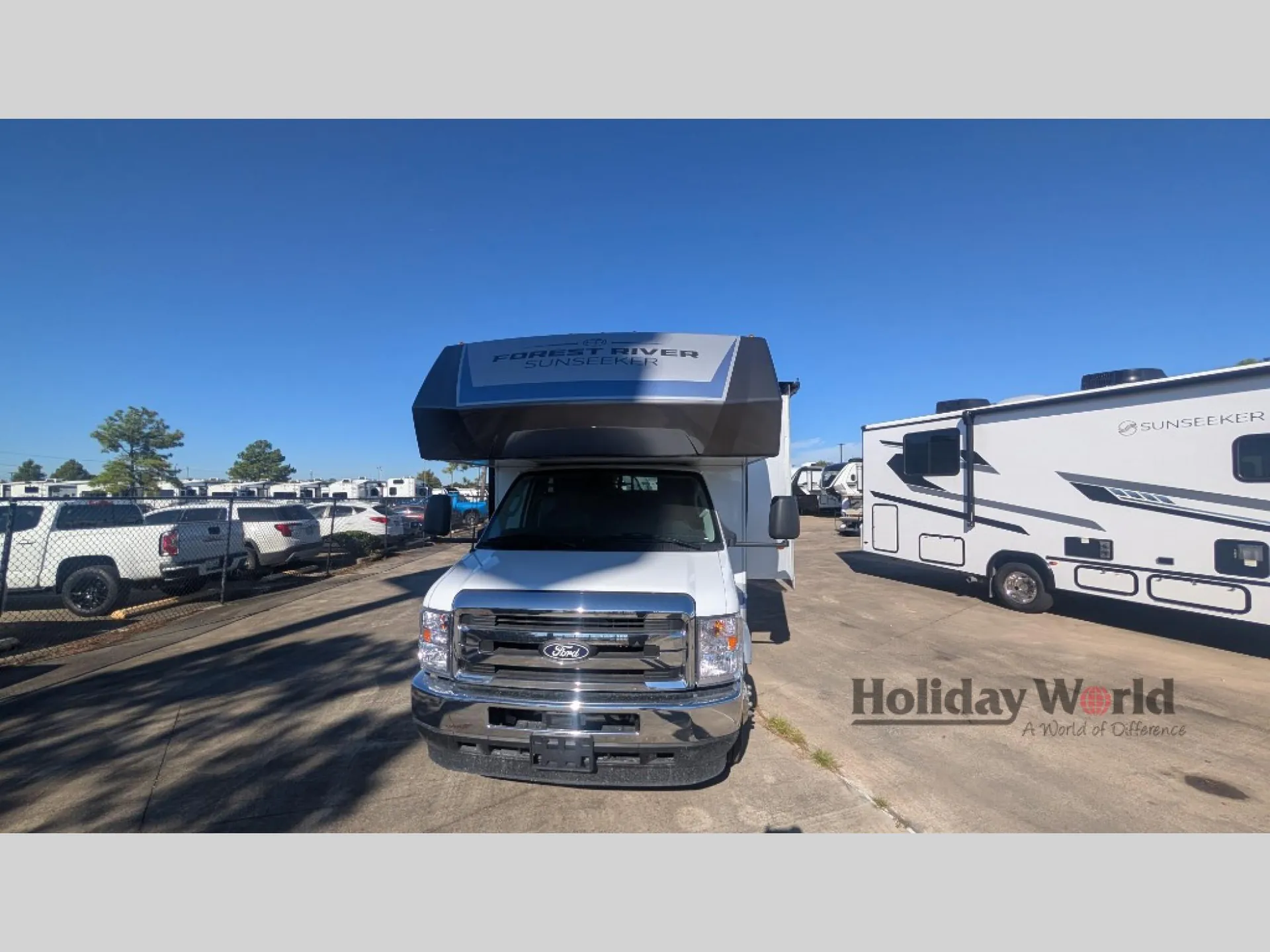 2027 Forest River Sunseeker 3010DS - Photo 4