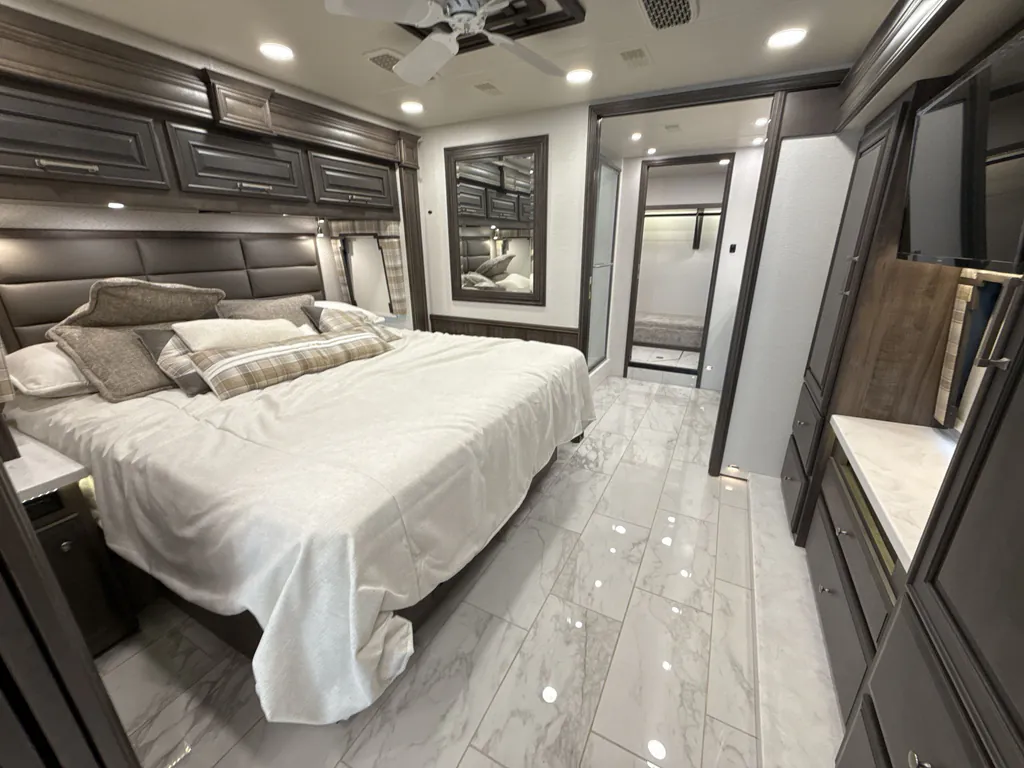 2025 Entegra Coach Aspire 44D, Photos photo 11