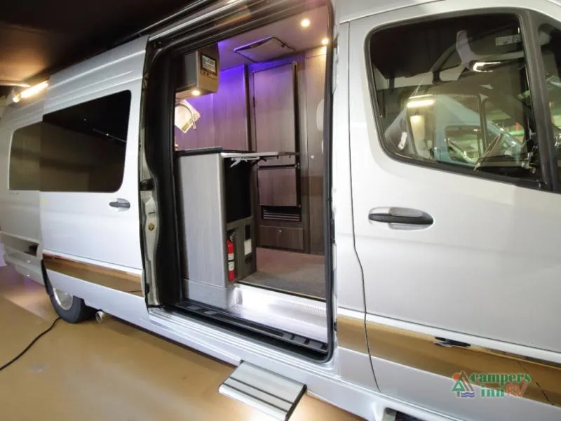 2025 Grech RV Strada-ion Twin - Photo 4