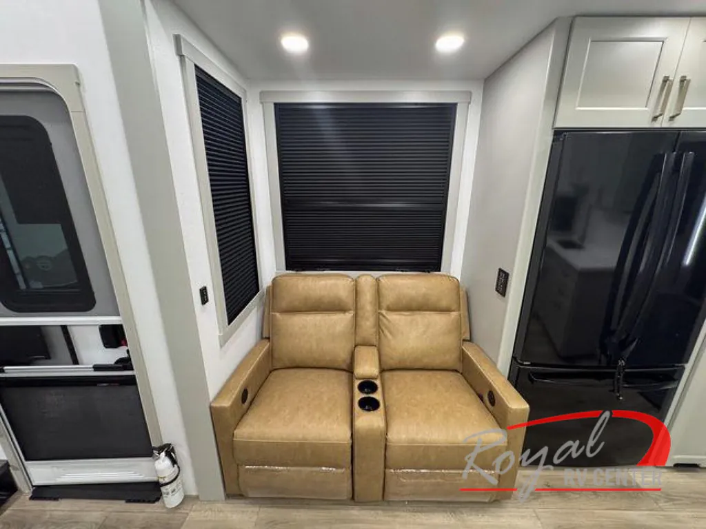 2026 Brinkley Model G 3520, Photos photo 24