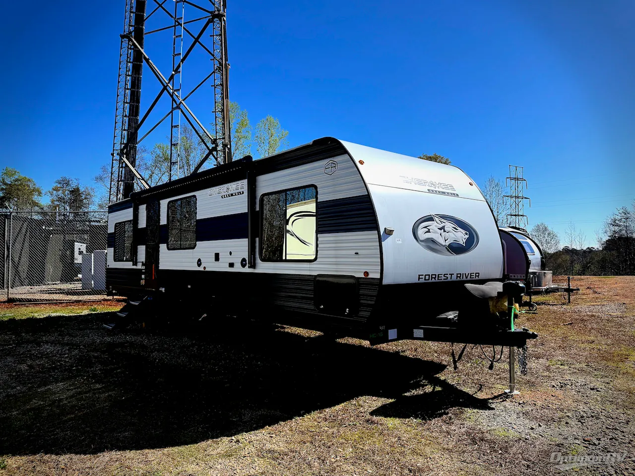 2025 Forest River Cherokee Grey Wolf 27LH dealer photo 1 from Optimum RV