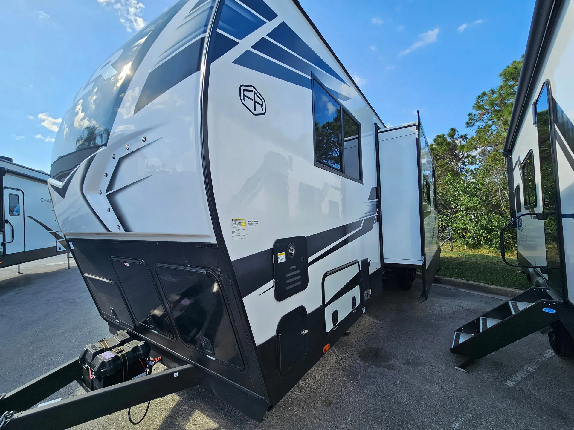 2025 Forest River XLR Hyperlite 3016H - Photo 4