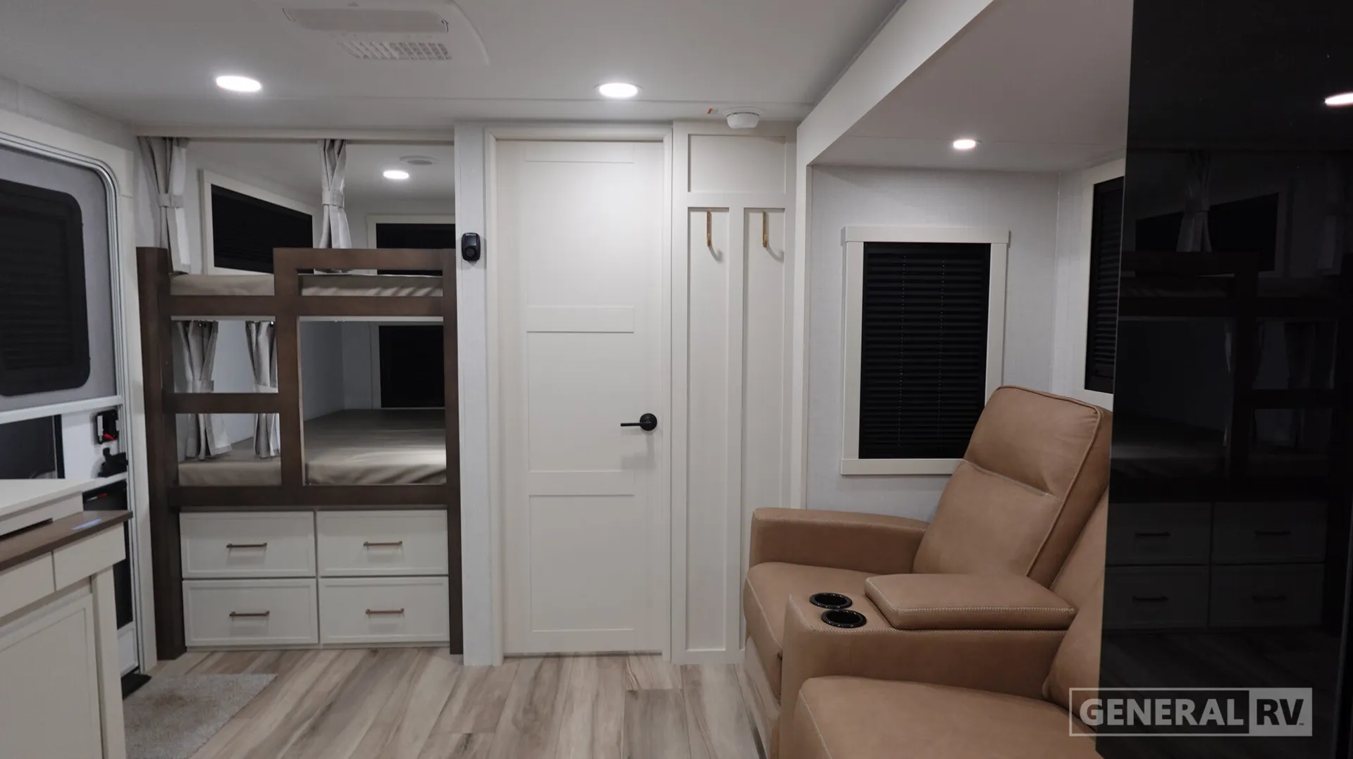 2026 Brinkley Model Ix 24X - Photo 3