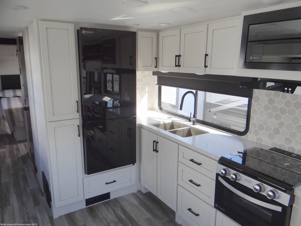 2025 Jayco Jay Feather 29RL, Photos photo 15