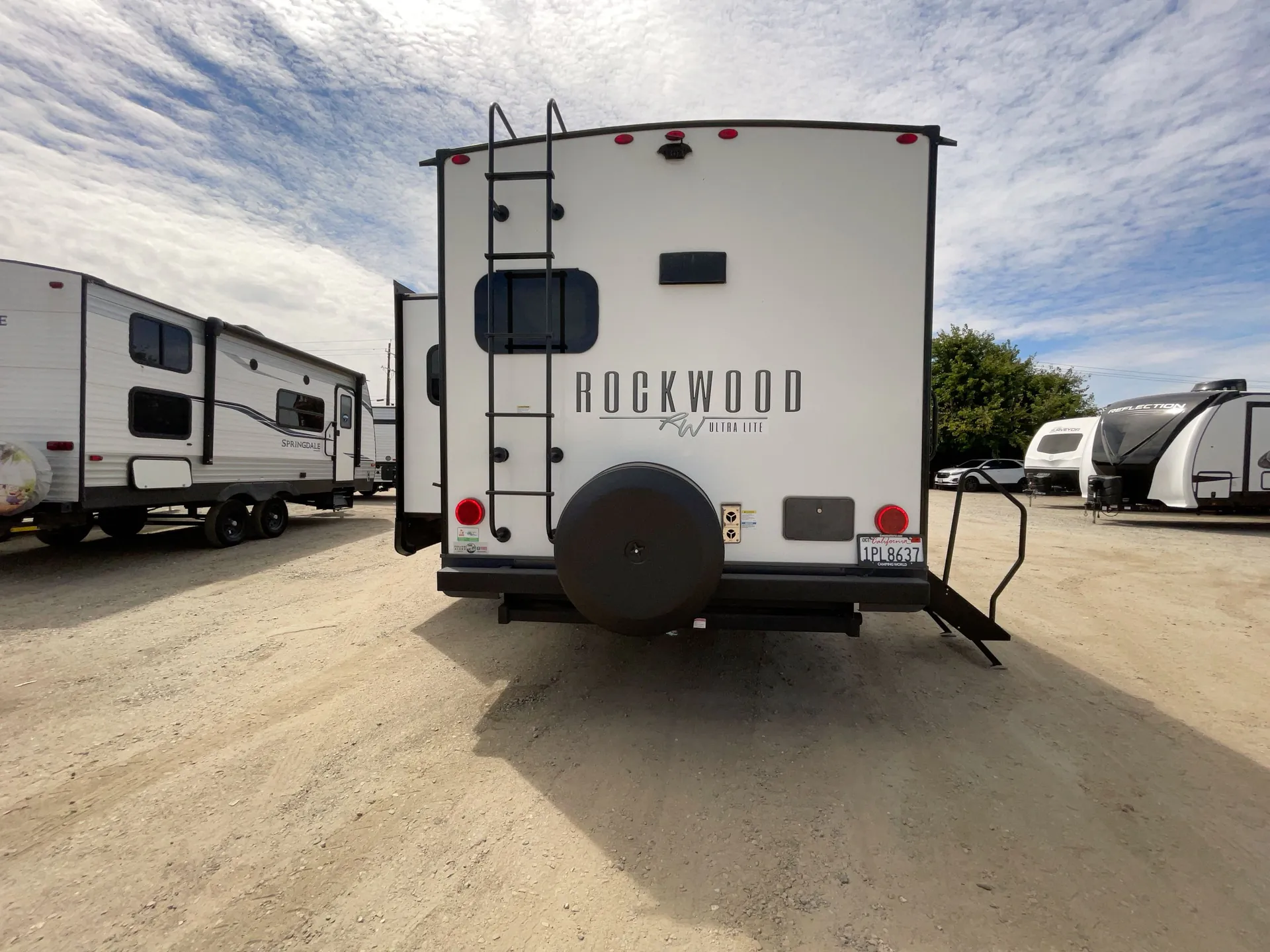 2023 Forest River Rockwood Ultra Lite 2614BS — backside