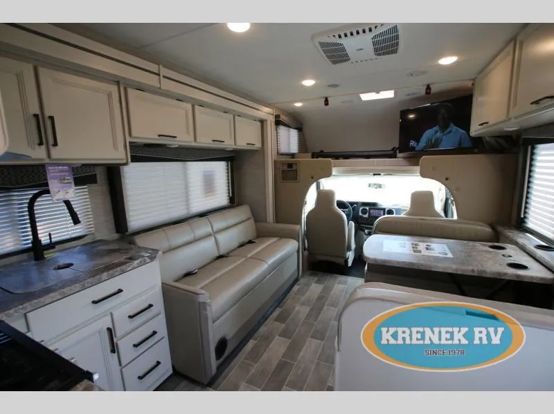 2022 Thor Motor Coach Chateau 30D - Photo 4