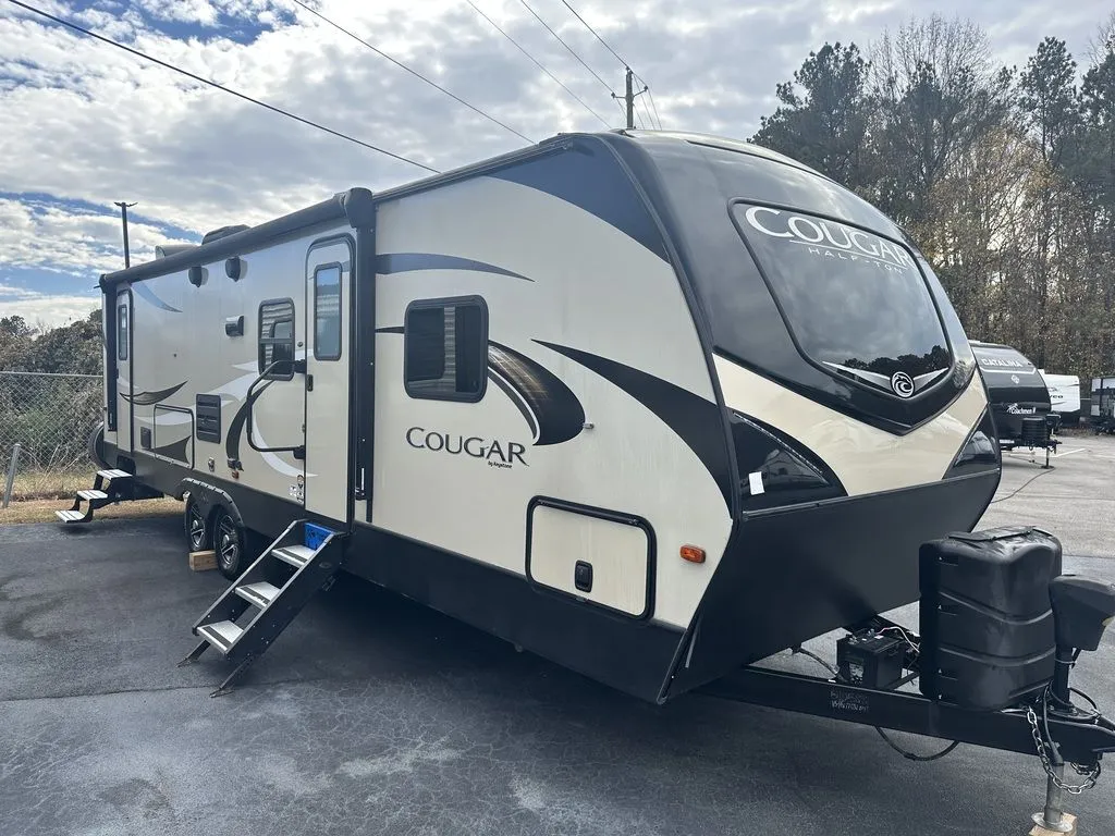 2017 Keystone RV Cougar X-Lite 28RLS - Photo 2