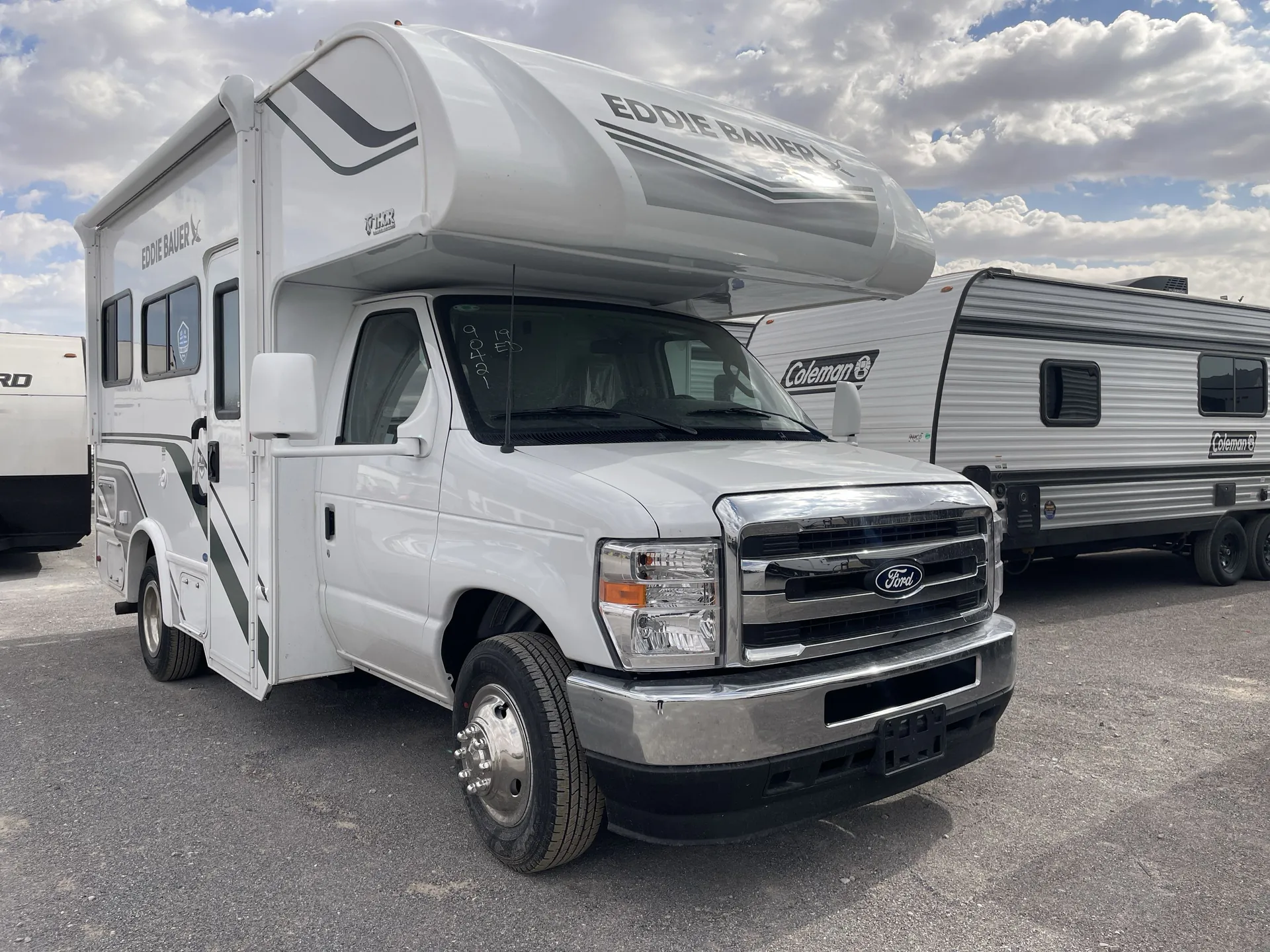 2026 Thor Motor Coach Freedom Eddie Bauer 19ED - Photo 2