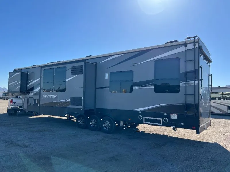 2019 Keystone Raptor 423 - Photo 3