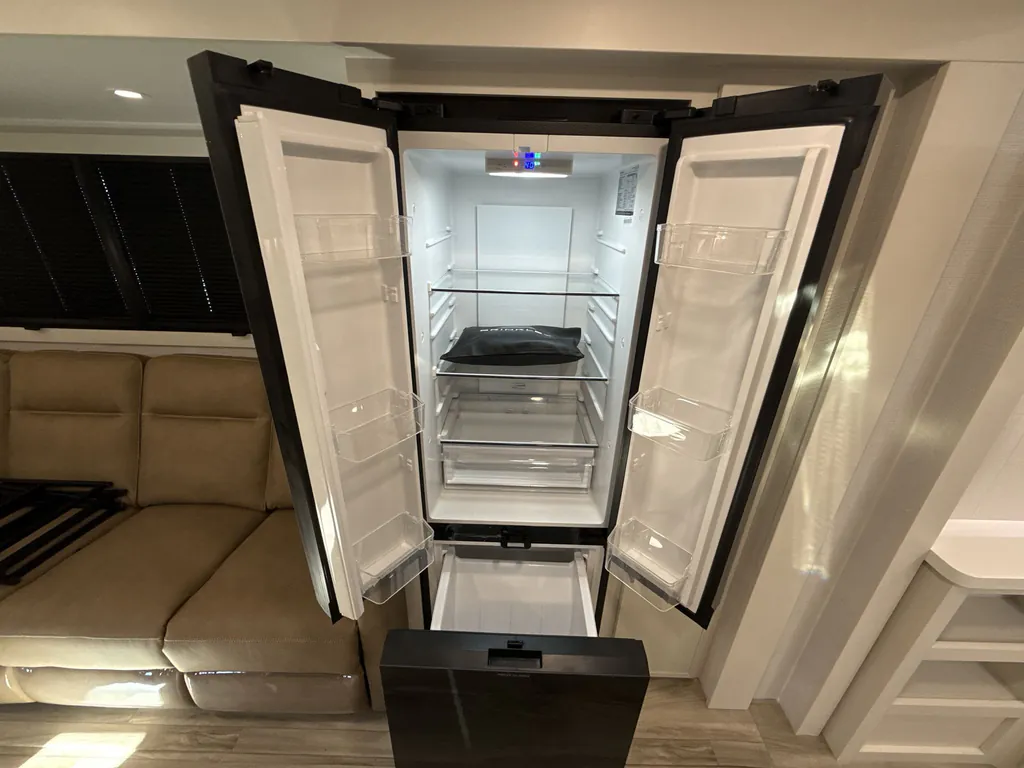 2027 Brinkley Model I 290, Photos photo 12