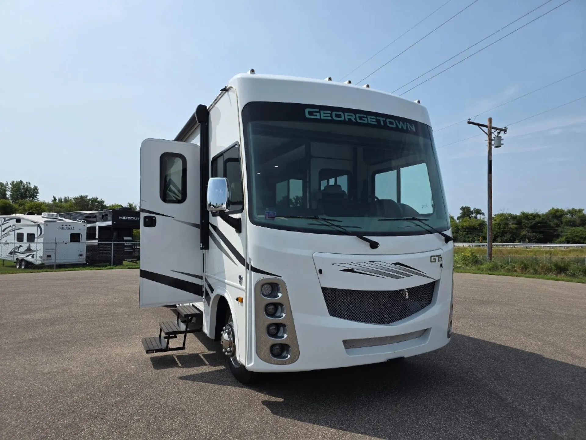 2023 Forest River Georgetown 3 Series GT3 33B3 - Photo 2