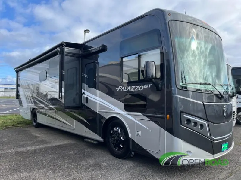 2025 Thor Motor Coach Palazzo GT 37.5 - Photo 2