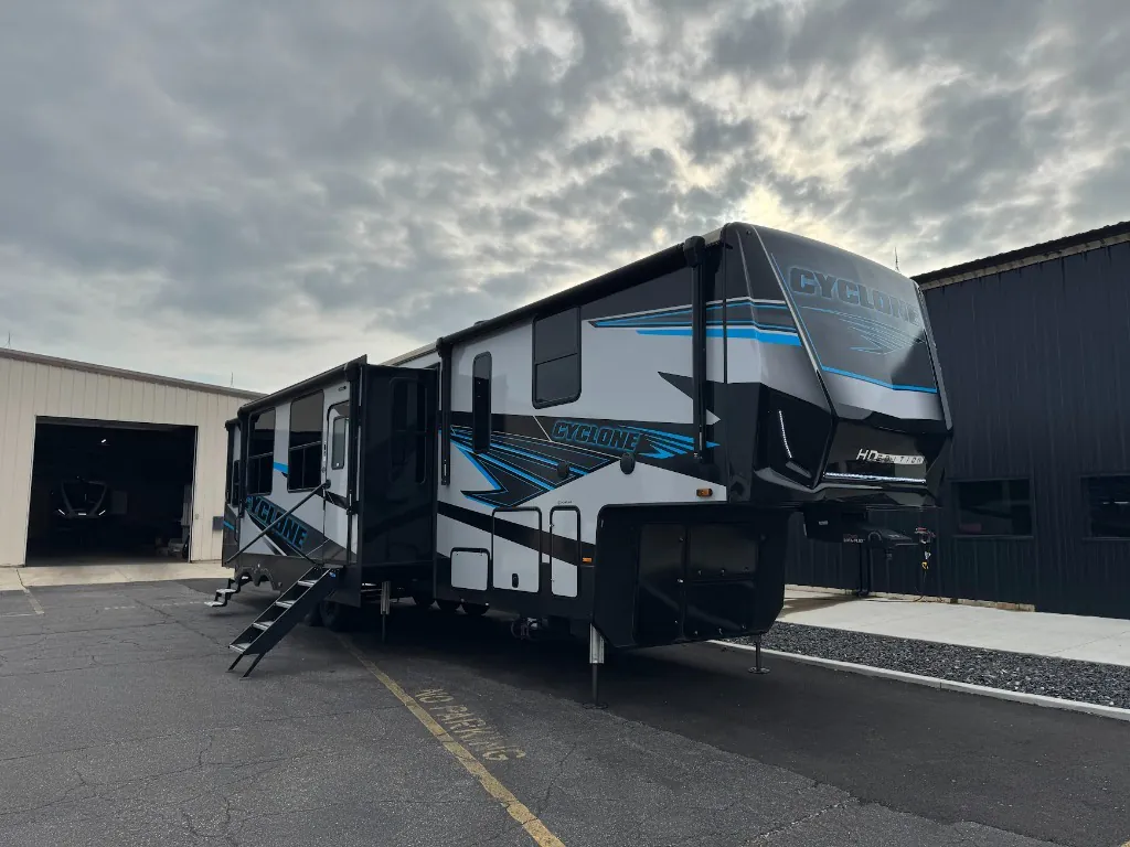2025 Heartland Cyclone 4014C