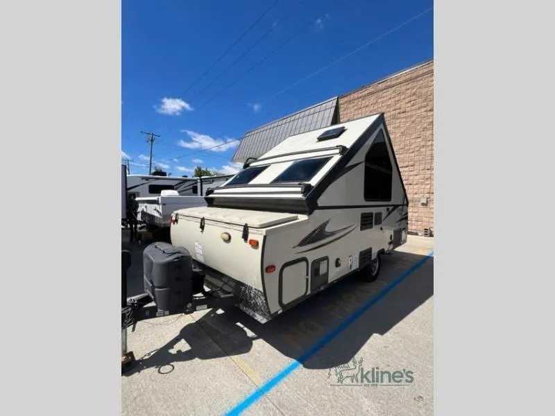 2018 Forest River RV Rockwood Hard Side High Wall Series 213HW - Photo 2