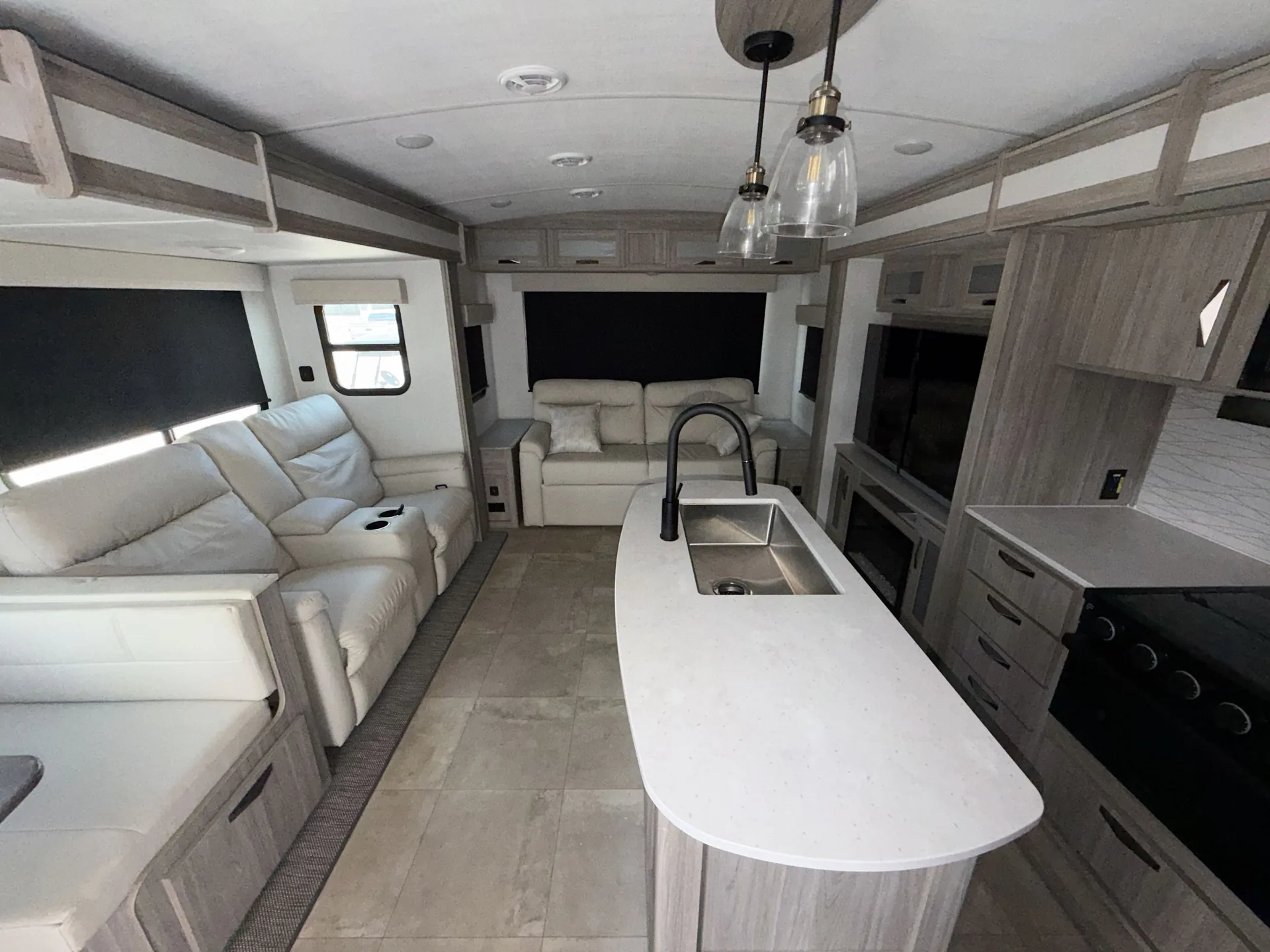2024 Keystone Passport 3100RE — living area main