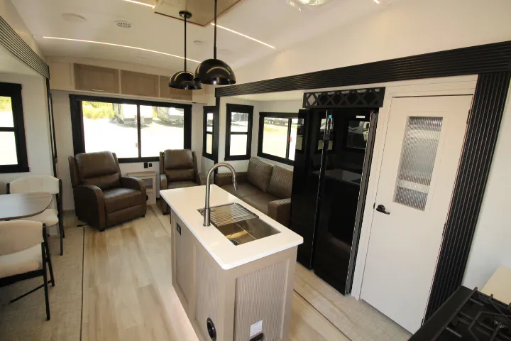 2027 Forest River Wildwood Heritage Glen 286RL — Photo 6