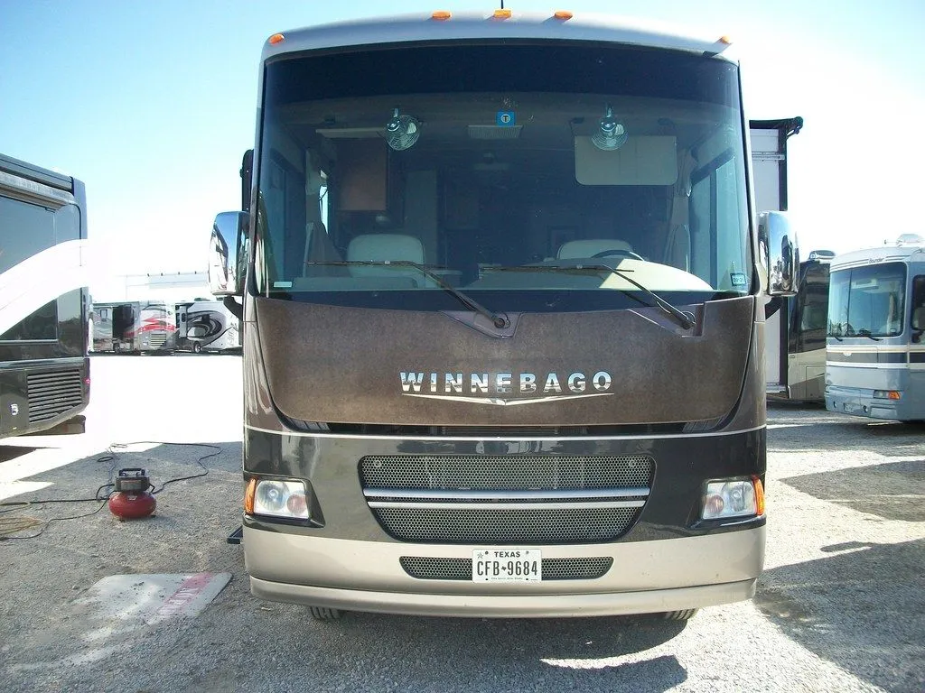 2014 Winnebago Vista 35F - Photo 4