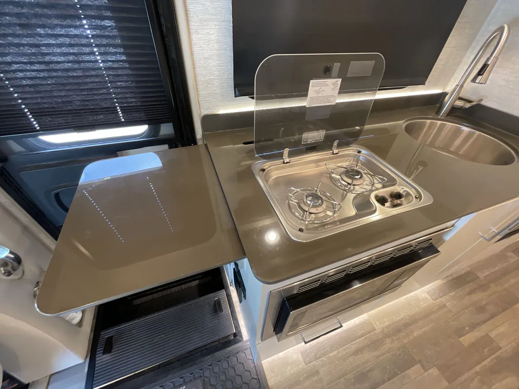 2020 Tiffin Wayfarer 25 RW, Photos photo 10