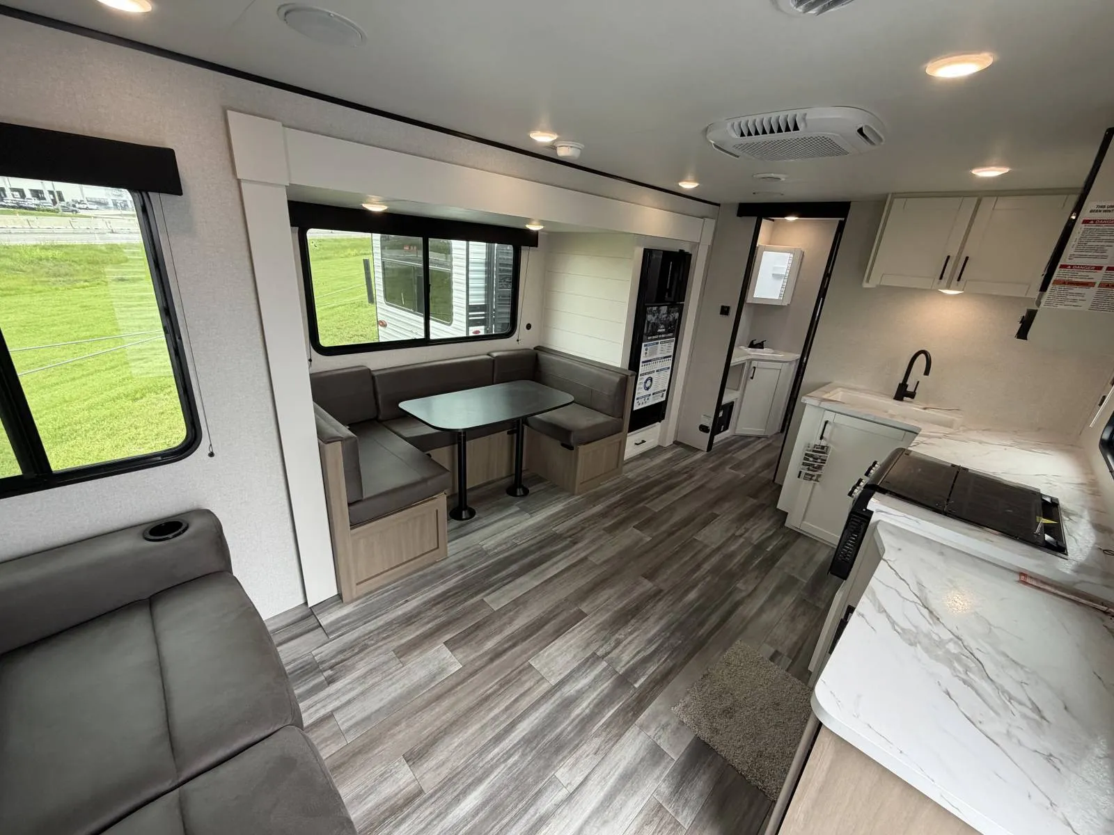 2026 Jayco Jay Flight SLX 287BHS - Photo 3