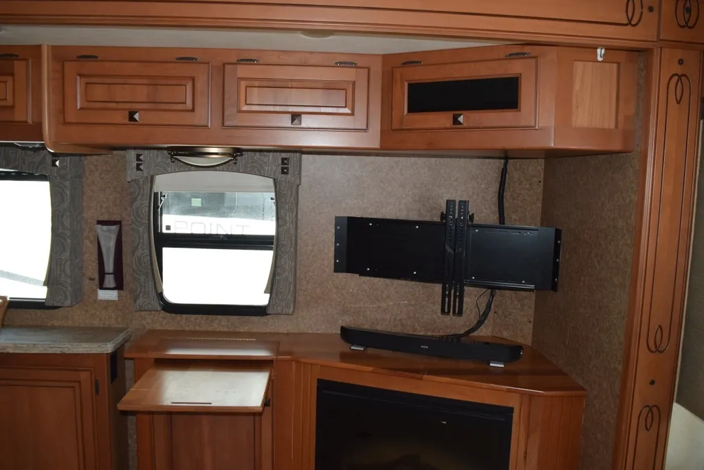 2014 Forest River Berkshire 390 FL, Photos photo 15
