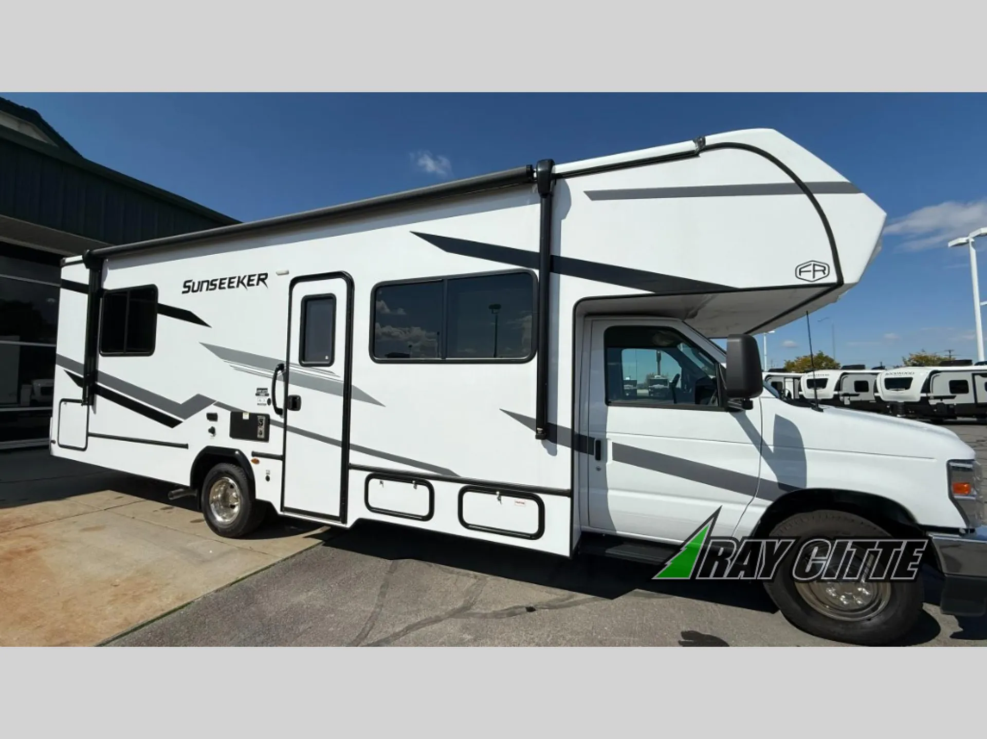 2026 Forest River Sunseeker LE 2950LE - Photo 3