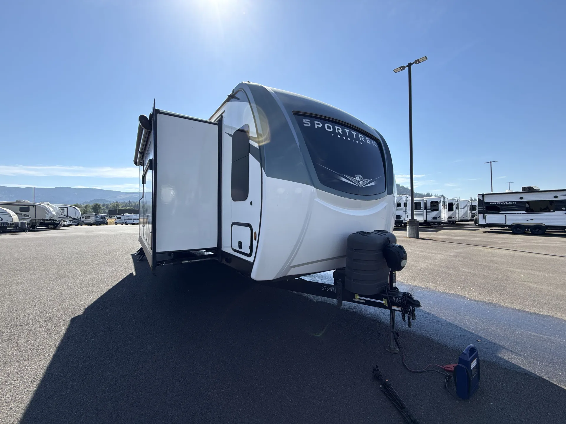 2024 Venture Rv Sporttrek Touring Edition 333VMI - Main photo