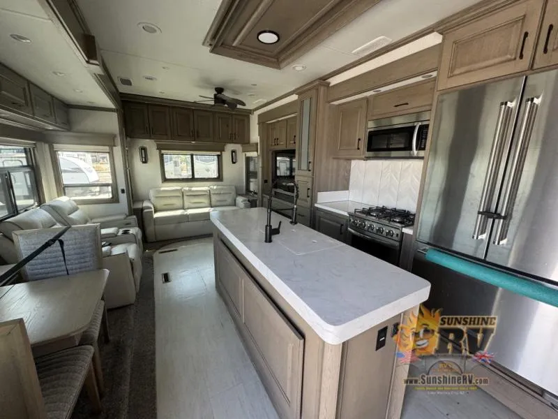 2023 DRV Mobile Suites 36RSSB3 - Photo 4