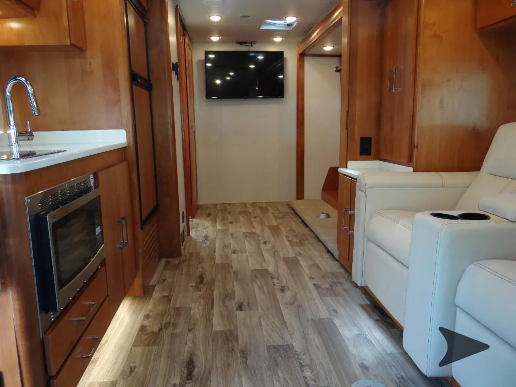 2019 Tiffin Wayfarer 24 FW, Photos photo 29