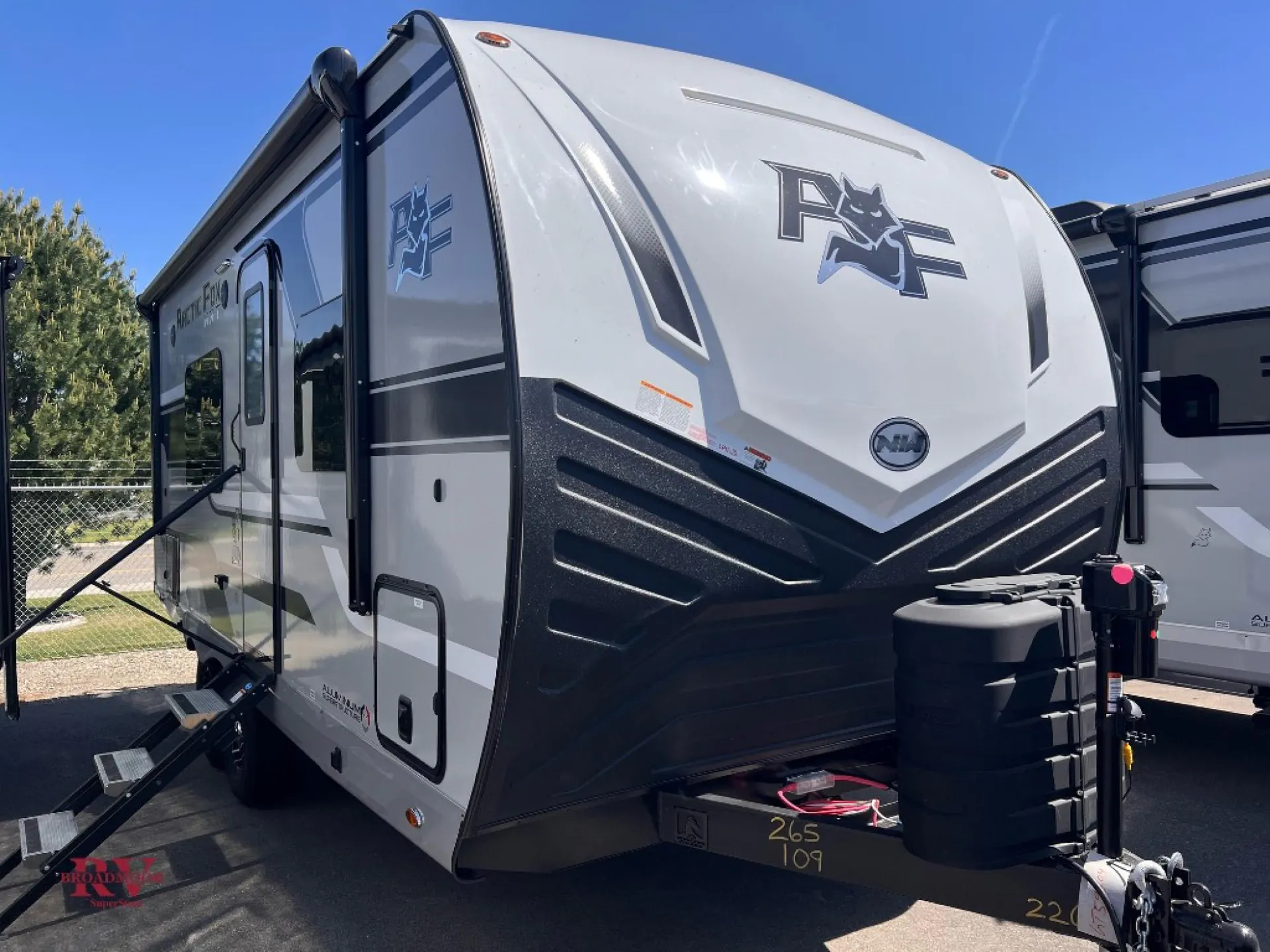 2026 Northwood Arctic Fox NXT 22GT - Photo 2