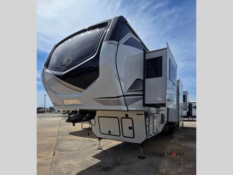 2025 Keystone Montana 3941FO - Photo 3