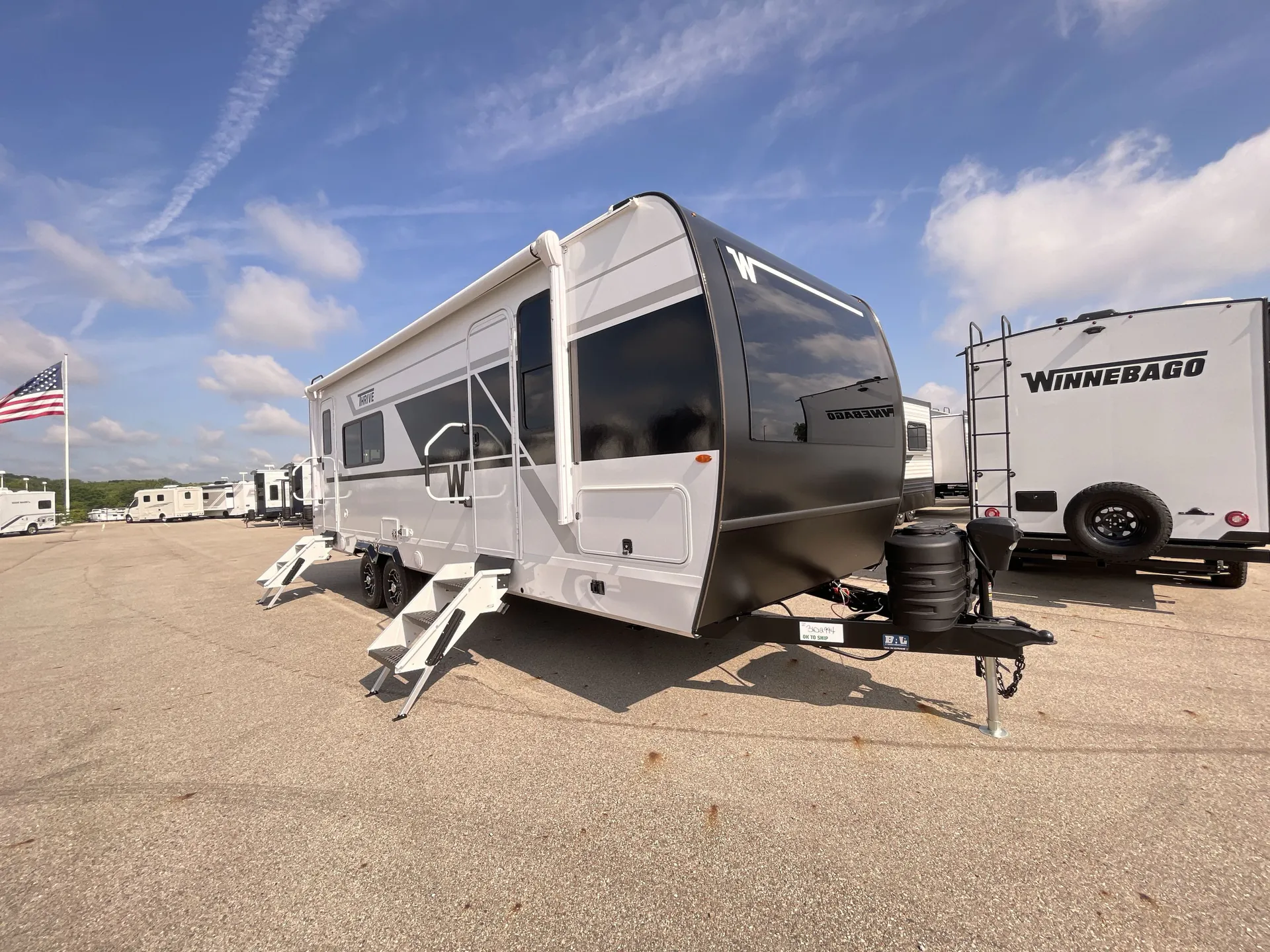 2026 Winnebago Thrive 24RKS - Photo 2