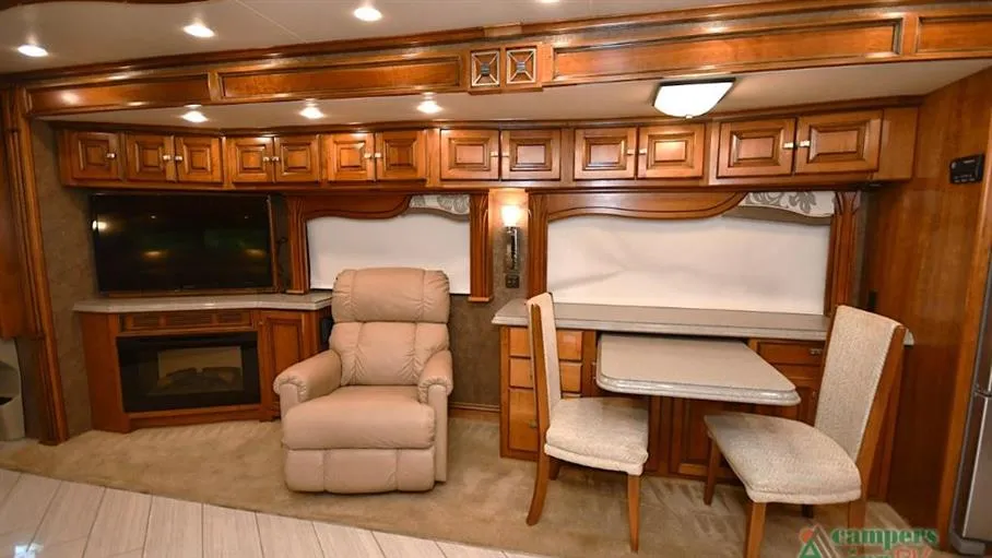 2014 Tiffin Motorhomes Allegro Bus 45LP - Photo 2