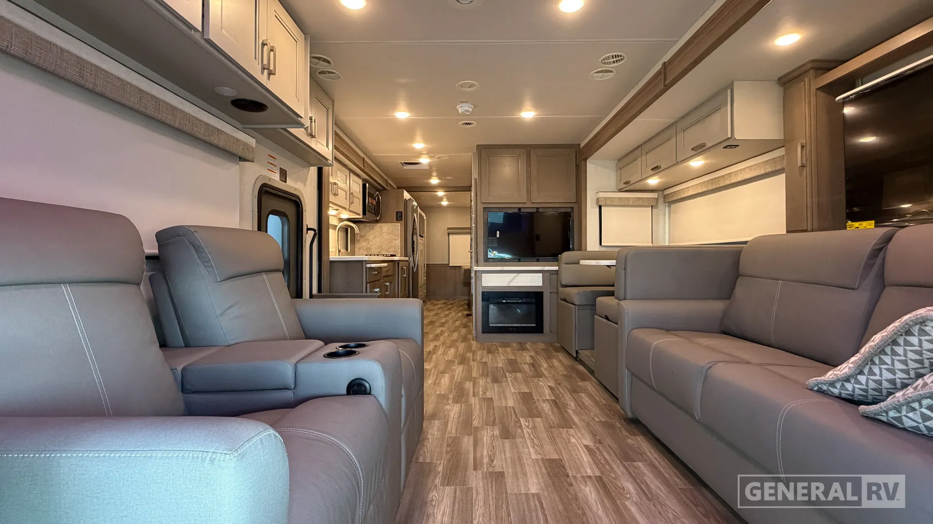 2027 Thor Motor Coach Pasadena SV 38FX - Photo 3